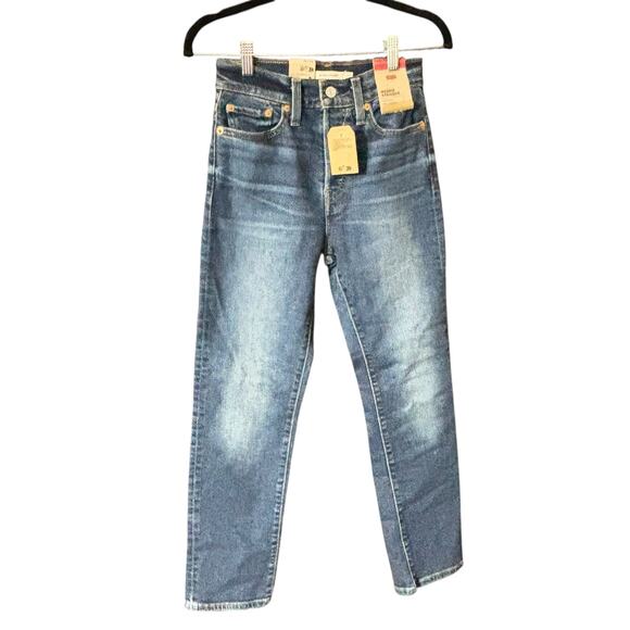 NWT Levi’s Wedgie Straight Hi Rise Jeans 25x28 Snug Thru Hip Thigh - Picture 2 of 5
